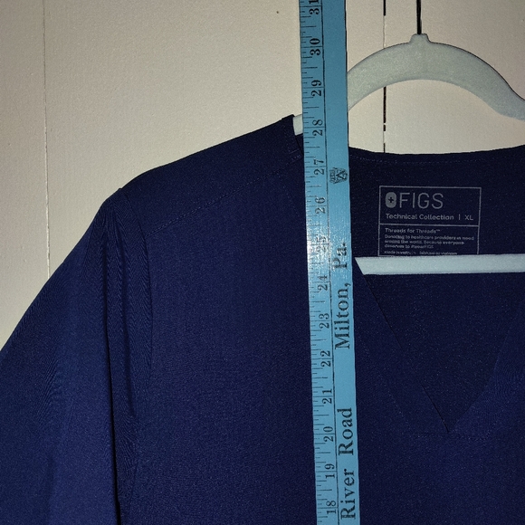 Figs Women's Top in Navy Blue - Picture 7 of 9